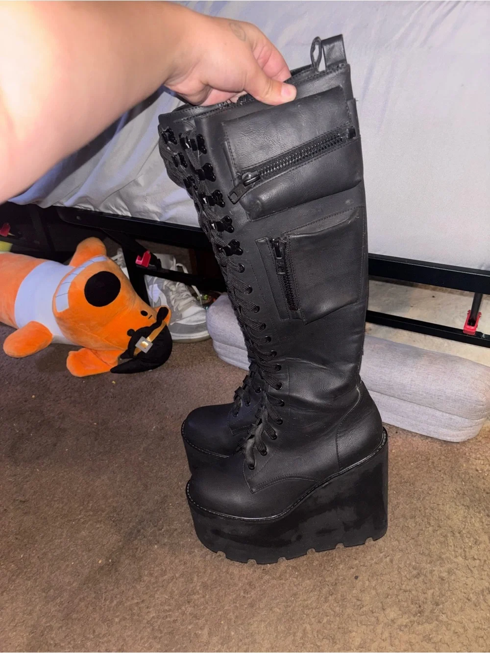 obsidian pocket platform boots